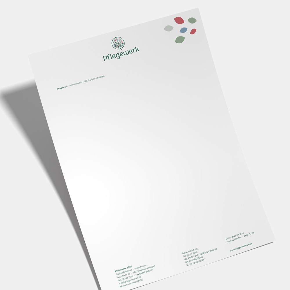 Geschäftsausstattung des Pflegewerks mit Visitenkarten, Briefpapier und Corporate Design.